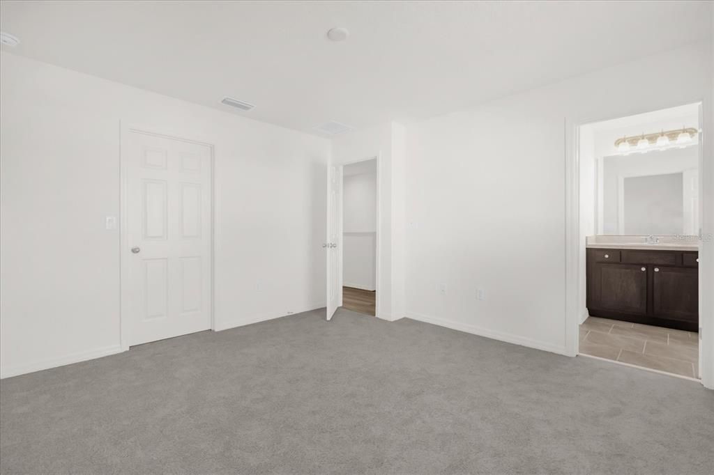 For Sale: $273,000 (3 beds, 2 baths, 1650 Square Feet)