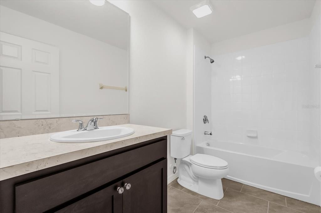 For Sale: $273,000 (3 beds, 2 baths, 1650 Square Feet)