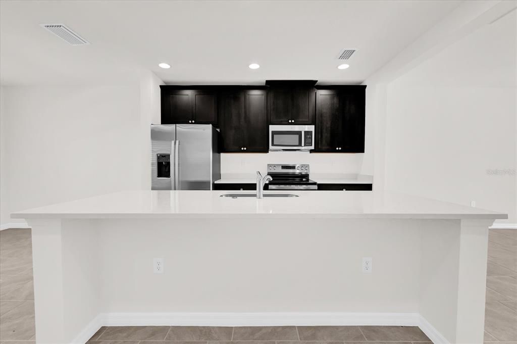 For Sale: $273,000 (3 beds, 2 baths, 1650 Square Feet)