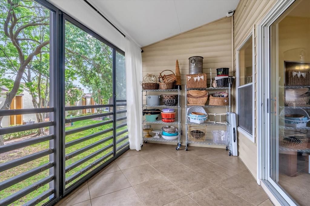 Active With Contract: $2,200 (3 beds, 2 baths, 1764 Square Feet)