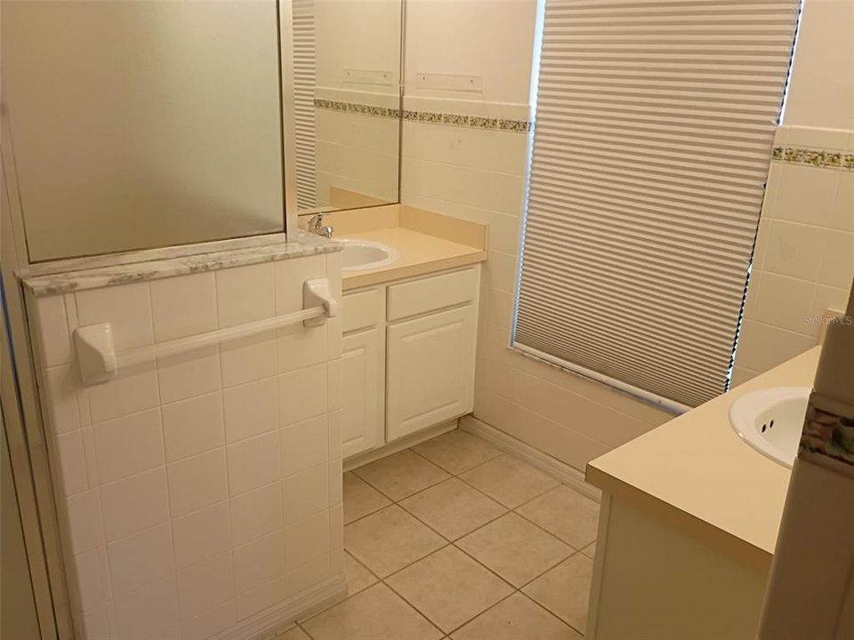 出租: $2,500 (3 贝兹, 2 浴室, 1819 平方英尺)