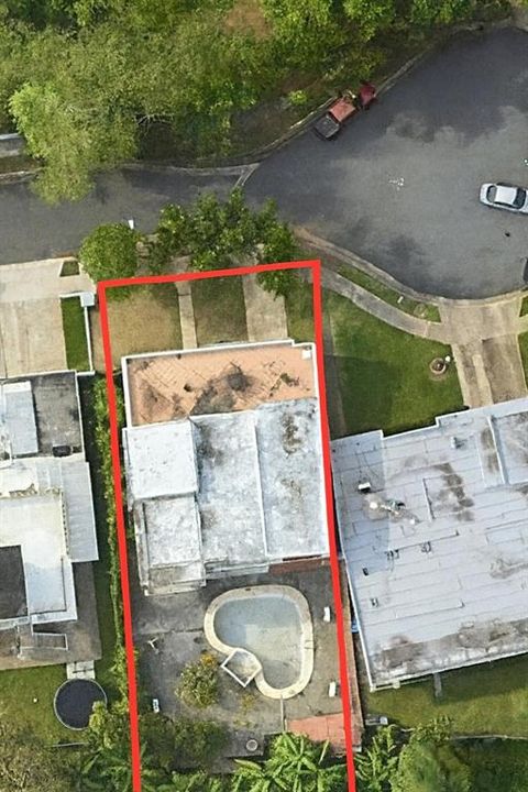 合同活跃: $258,000 (4 贝兹, 3 浴室, 2703 平方英尺)