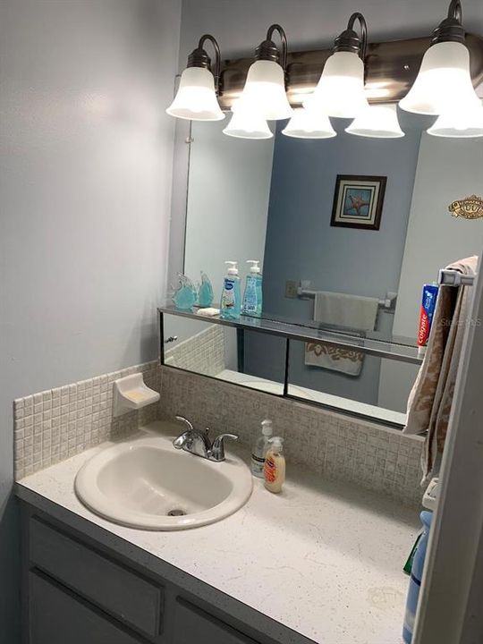 出租: $1,550 (2 贝兹, 2 浴室, 1040 平方英尺)