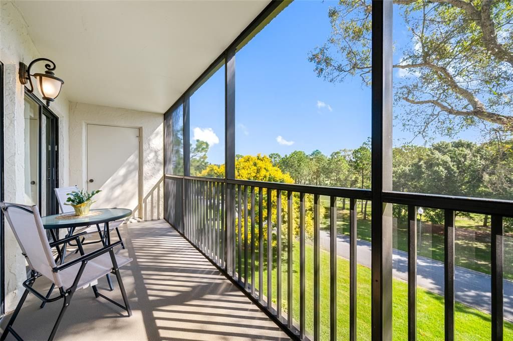 Activo con contrato: $329,900 (3 camas, 2 baños, 1345 Pies cuadrados)