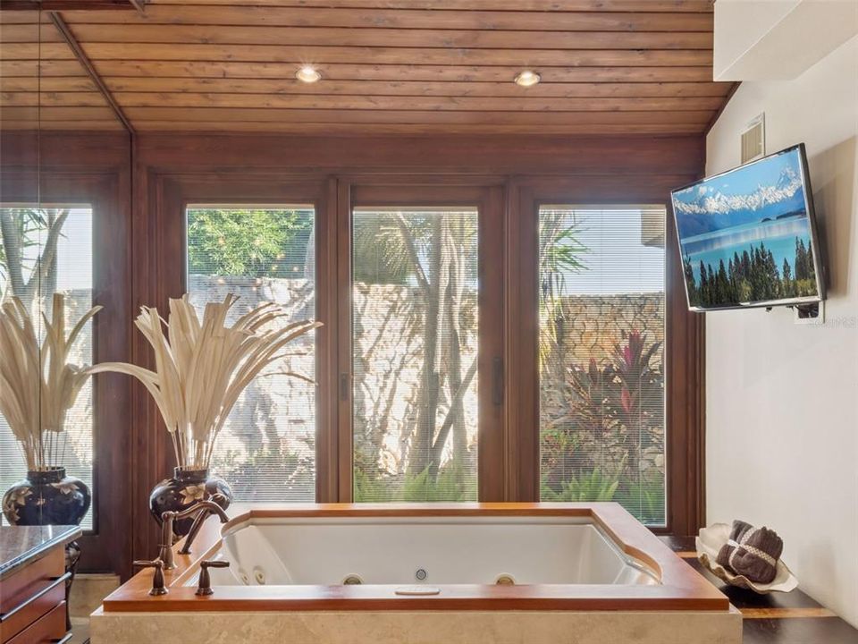 На продажу: $6,880,000 (5 спален, 5 ванн, 8604 Квадратных фут)