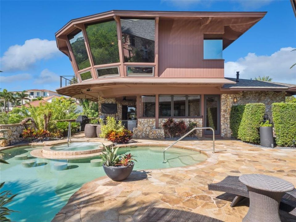 На продажу: $6,880,000 (5 спален, 5 ванн, 8604 Квадратных фут)