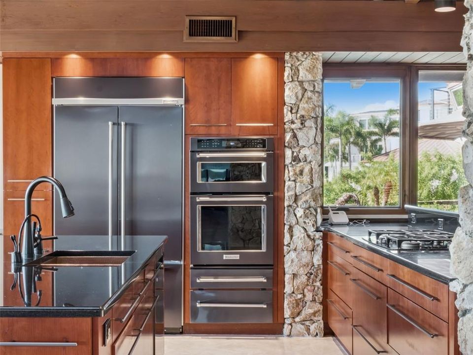 На продажу: $6,880,000 (5 спален, 5 ванн, 8604 Квадратных фут)