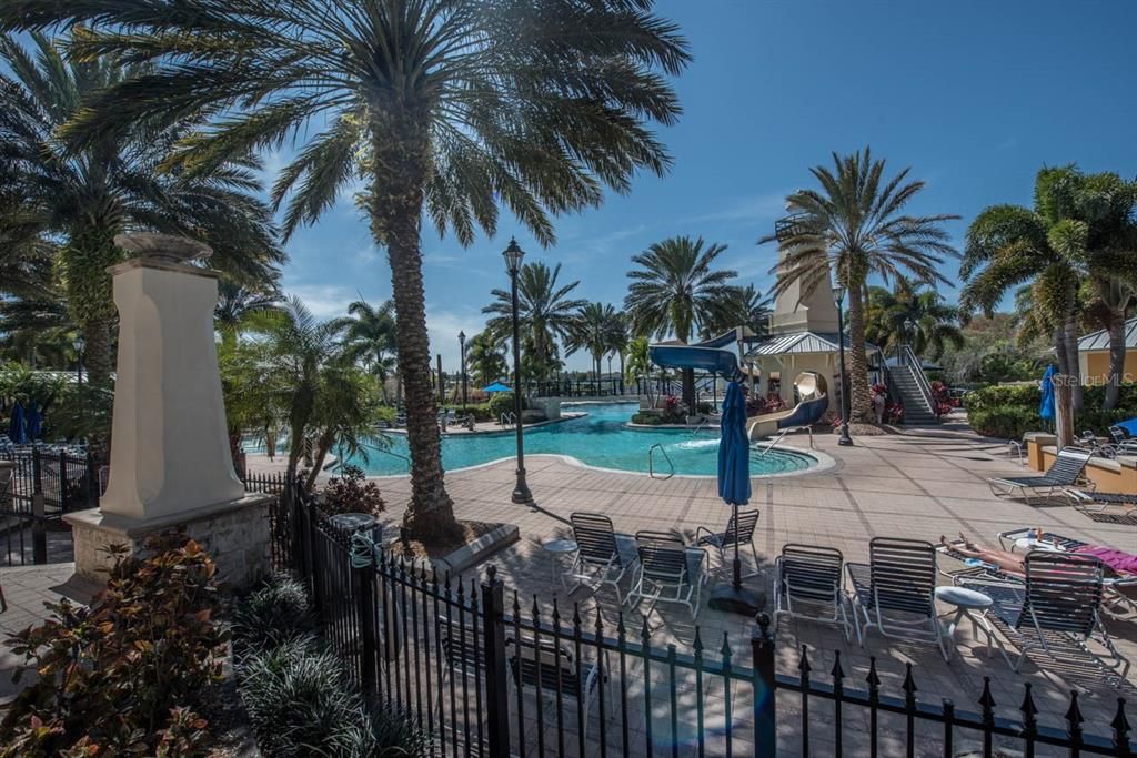 For Sale: $525,000 (4 beds, 3 baths, 2925 Square Feet)