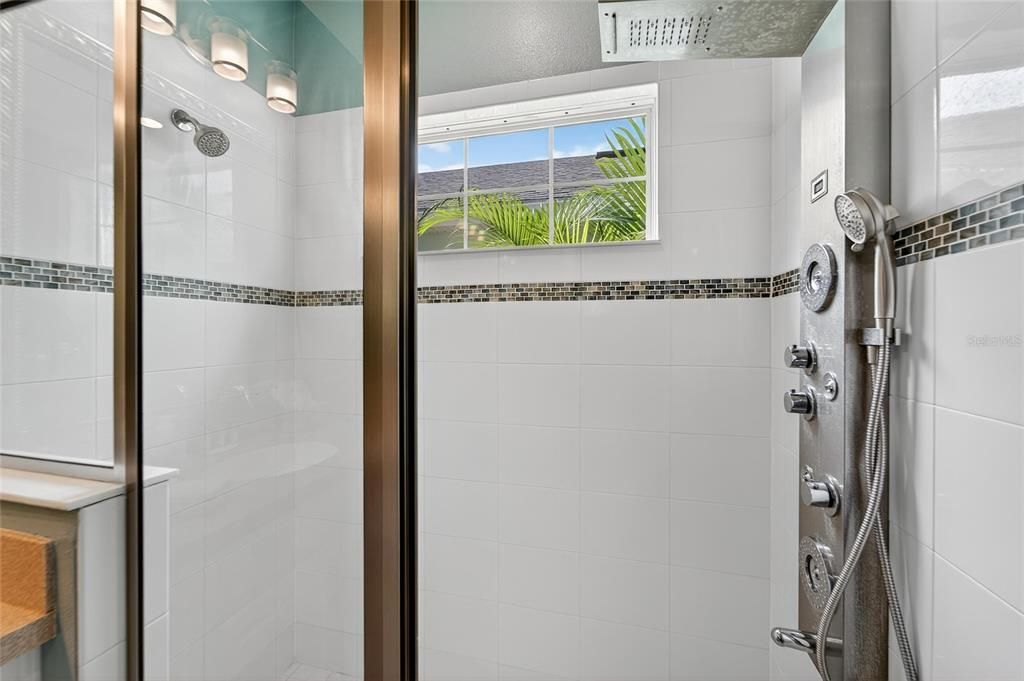 For Sale: $525,000 (4 beds, 3 baths, 2925 Square Feet)