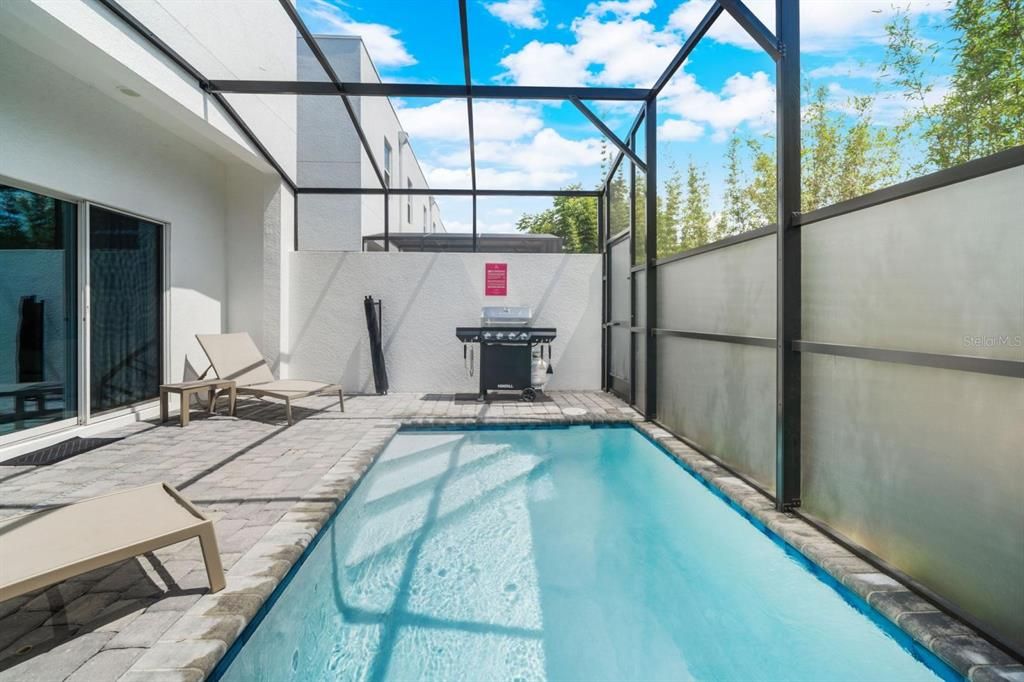 For Rent: $3,050 (5 beds, 4 baths, 2048 Square Feet)