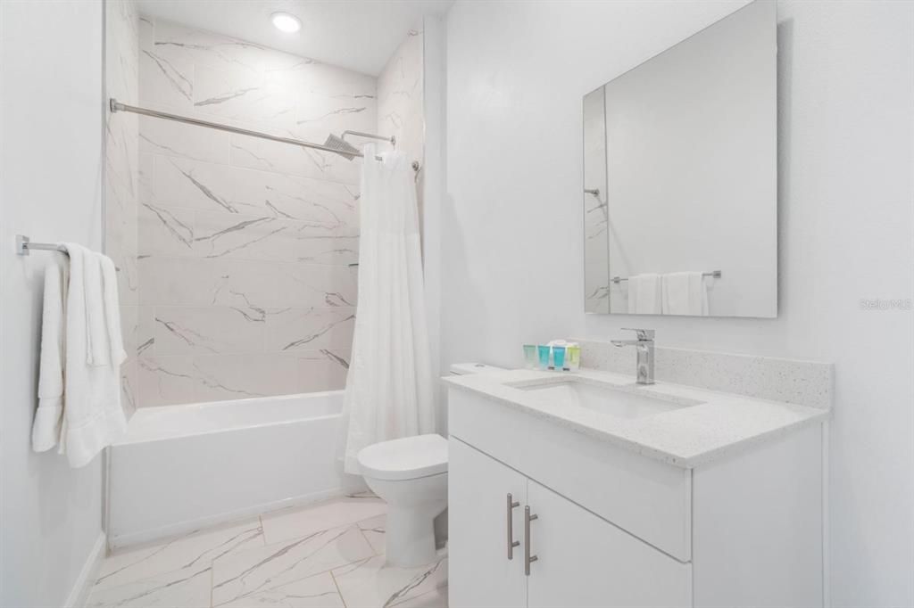 For Rent: $3,050 (5 beds, 4 baths, 2048 Square Feet)