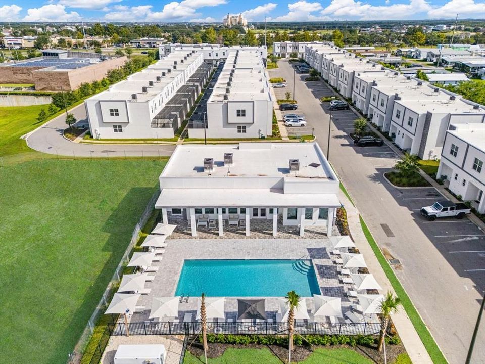 For Rent: $3,050 (5 beds, 4 baths, 2048 Square Feet)