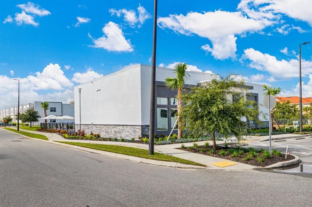 For Rent: $3,050 (5 beds, 4 baths, 2048 Square Feet)