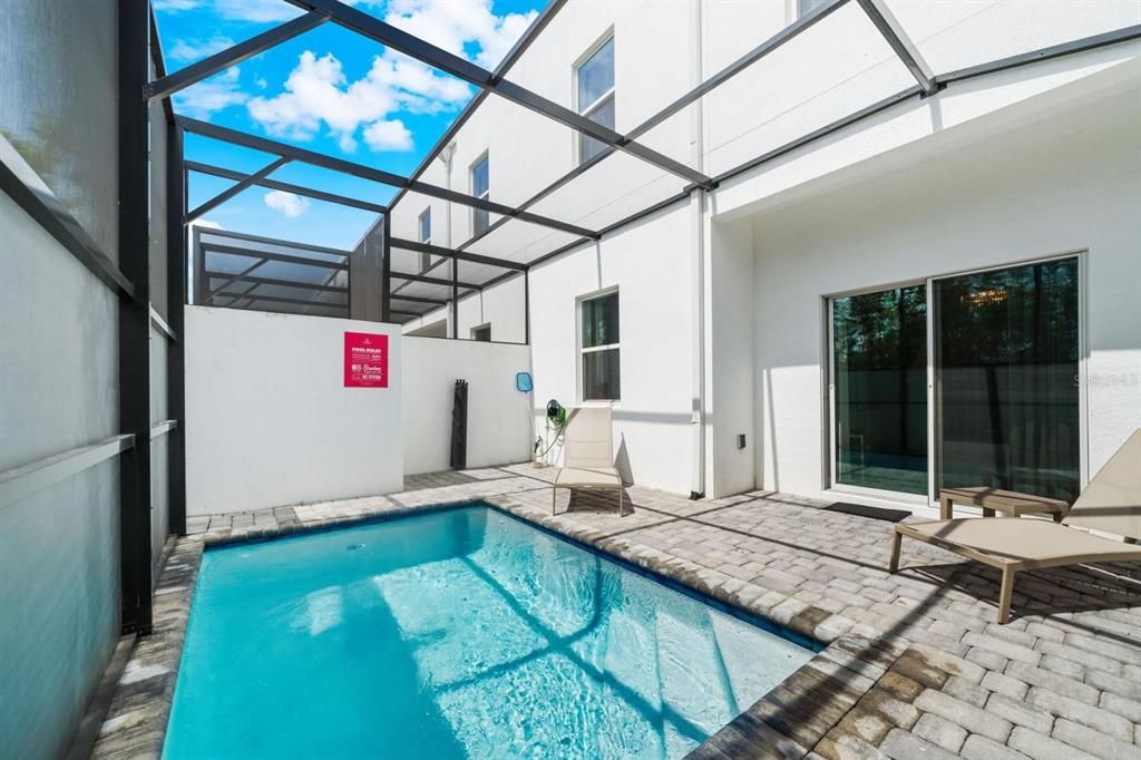 For Rent: $3,050 (5 beds, 4 baths, 2048 Square Feet)