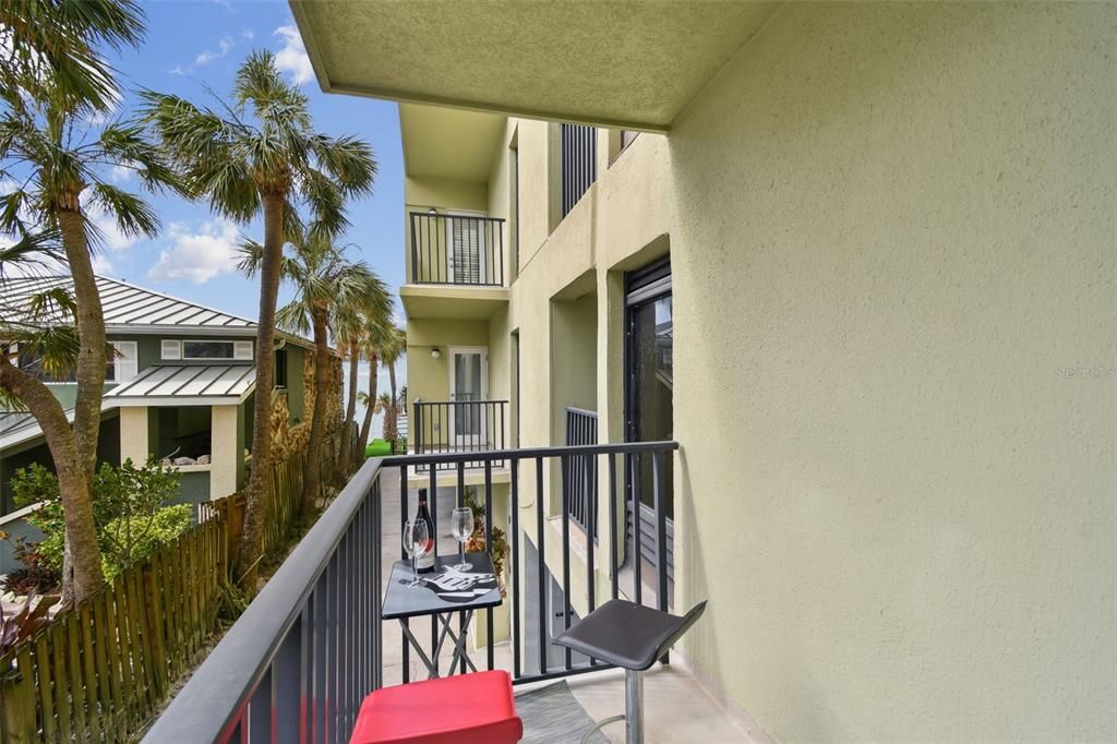 For Sale: $769,000 (2 beds, 2 baths, 1380 Square Feet)