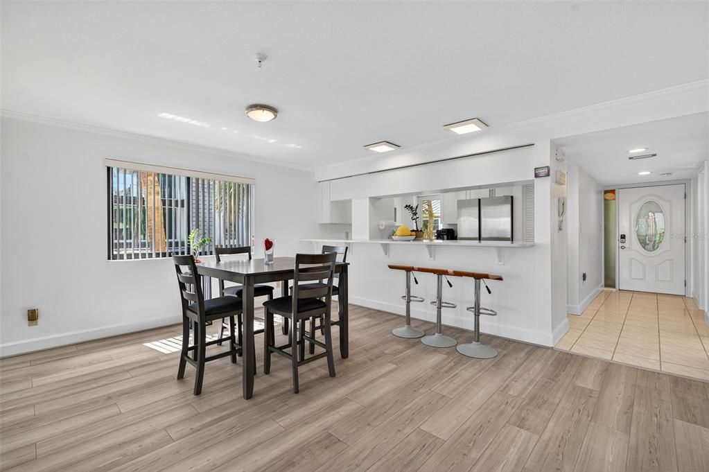 For Sale: $769,000 (2 beds, 2 baths, 1380 Square Feet)