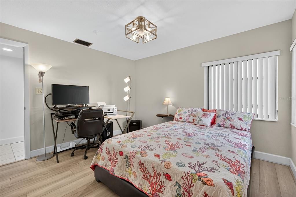 For Sale: $769,000 (2 beds, 2 baths, 1380 Square Feet)