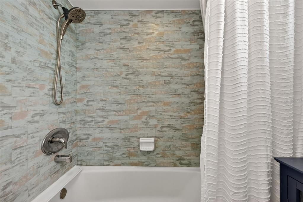 For Sale: $769,000 (2 beds, 2 baths, 1380 Square Feet)