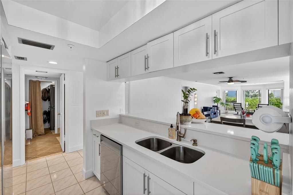 For Sale: $769,000 (2 beds, 2 baths, 1380 Square Feet)