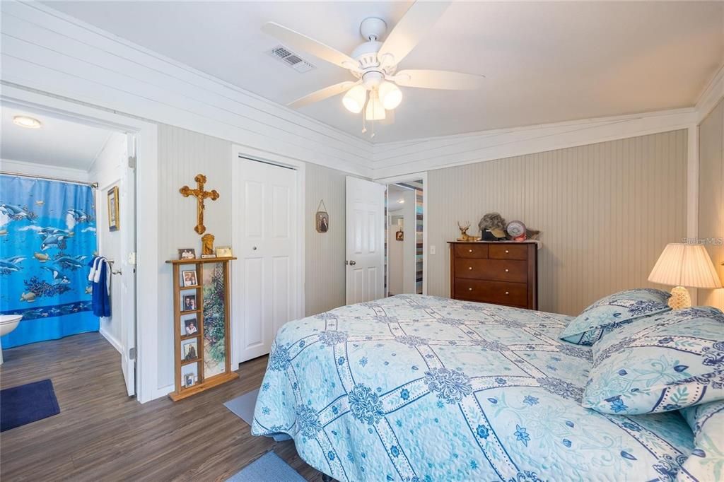 待售: $750,000 (8 贝兹, 6 浴室, 3728 平方英尺)