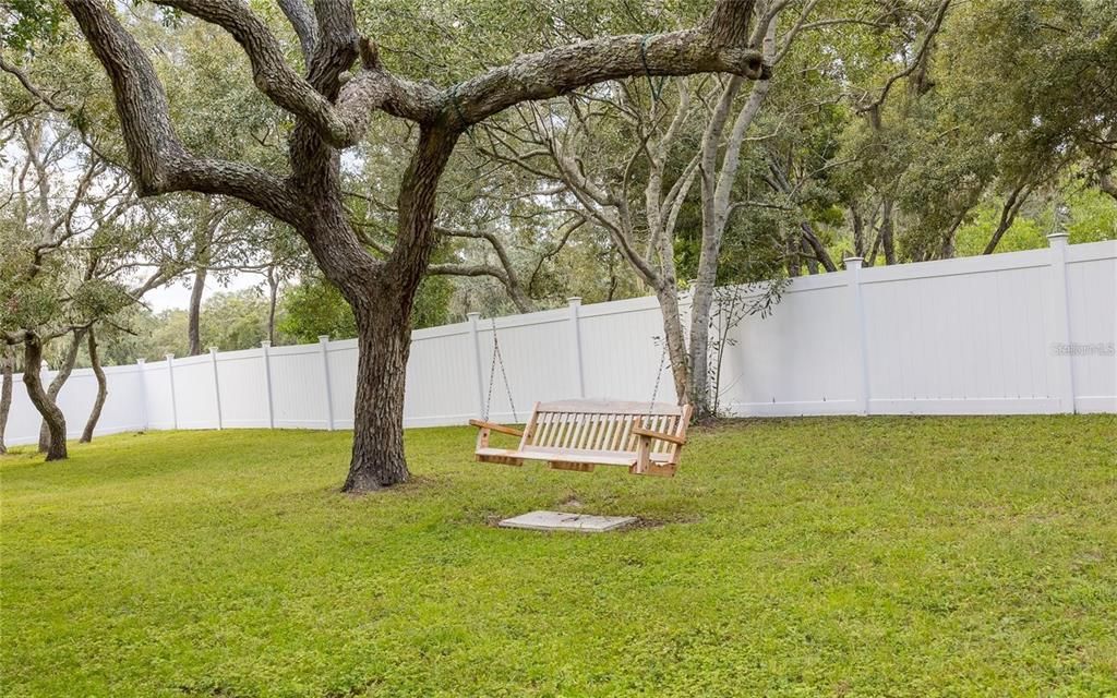 待售: $750,000 (8 贝兹, 6 浴室, 3728 平方英尺)