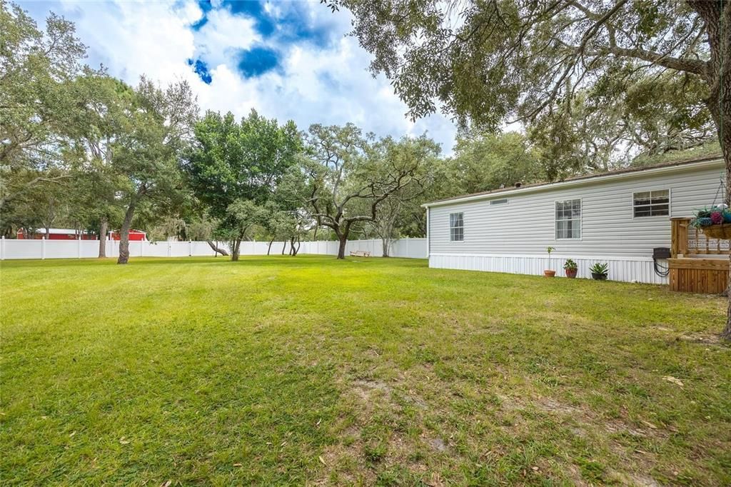 待售: $750,000 (8 贝兹, 6 浴室, 3728 平方英尺)