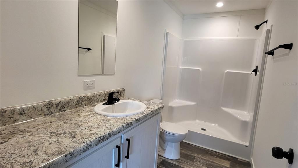 待售: $205,000 (2 贝兹, 2 浴室, 1152 平方英尺)