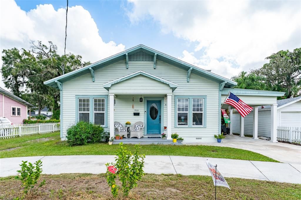 For Sale: $390,000 (3 beds, 2 baths, 1898 Square Feet)
