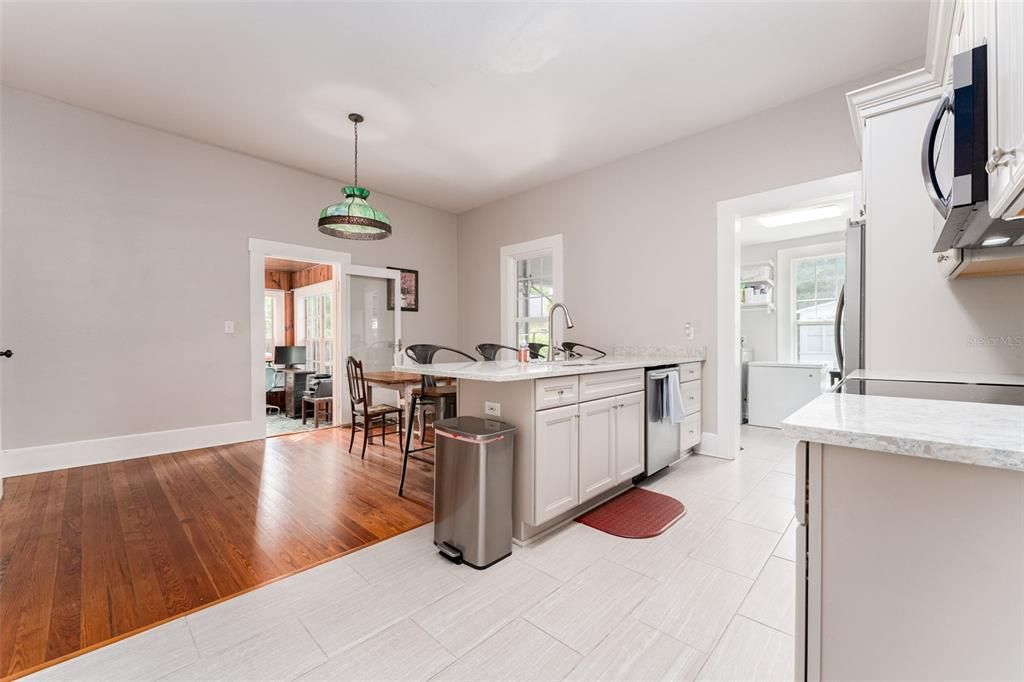 For Sale: $390,000 (3 beds, 2 baths, 1898 Square Feet)