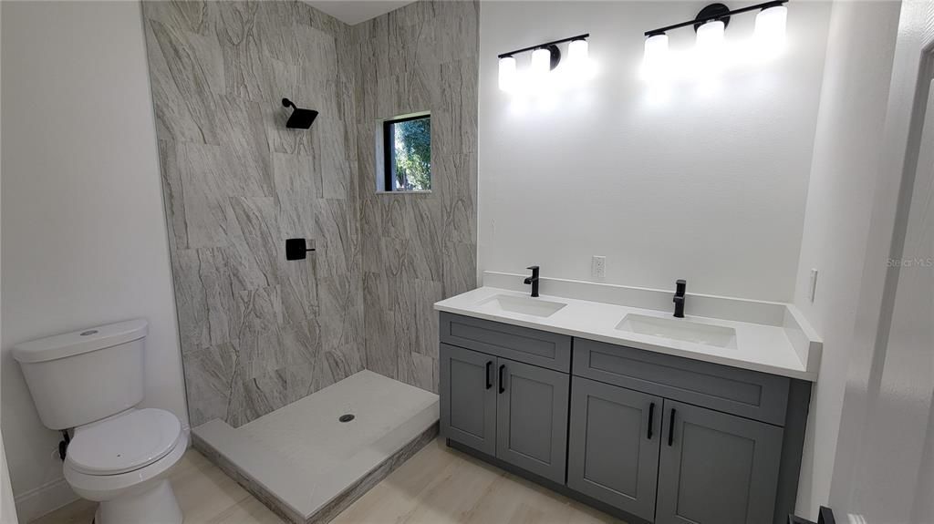 待售: $415,000 (3 贝兹, 2 浴室, 1645 平方英尺)