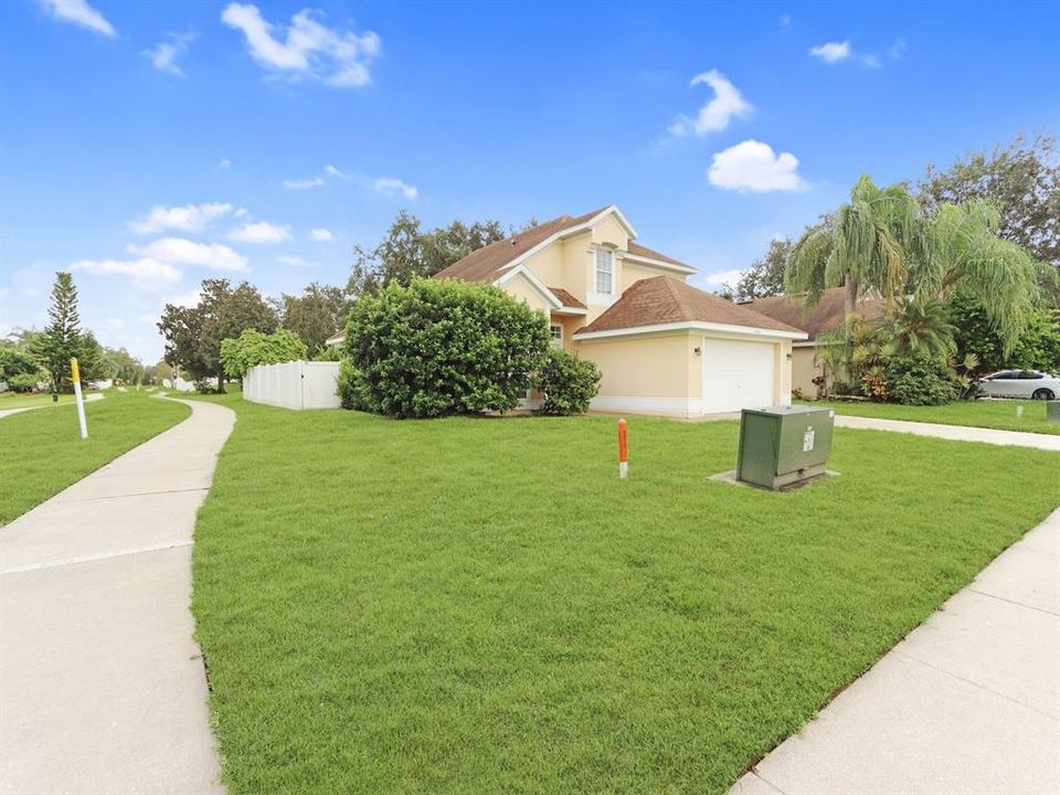 Active With Contract: $459,000 (3 beds, 2 baths, 1880 Square Feet)