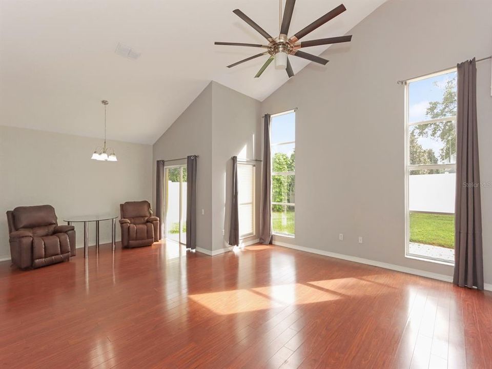 Active With Contract: $459,000 (3 beds, 2 baths, 1880 Square Feet)