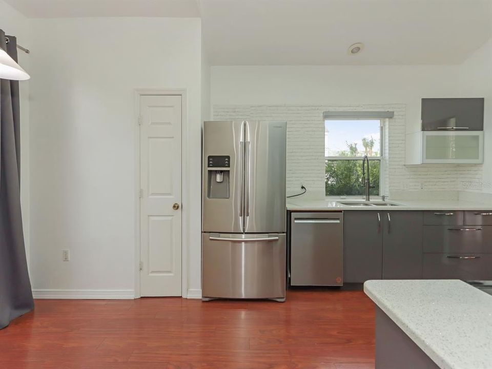 Active With Contract: $459,000 (3 beds, 2 baths, 1880 Square Feet)