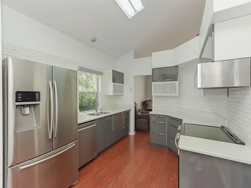 Active With Contract: $459,000 (3 beds, 2 baths, 1880 Square Feet)