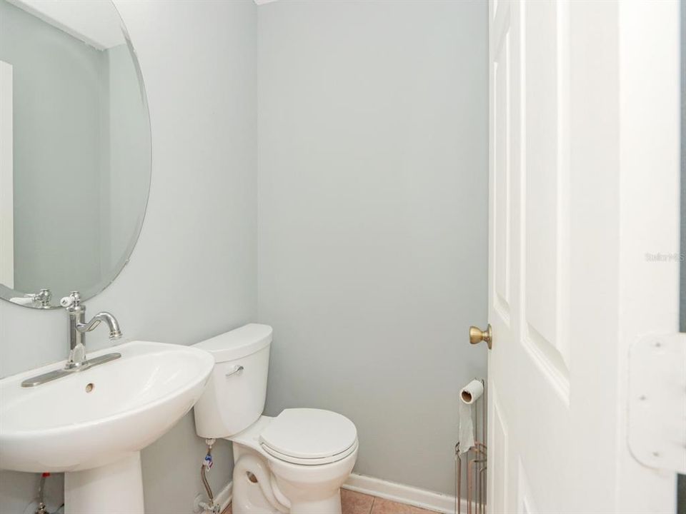 Active With Contract: $459,000 (3 beds, 2 baths, 1880 Square Feet)