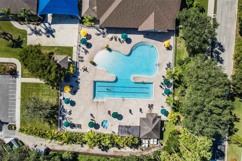 En Venta: $629,900 (4 camas, 3 baños, 2273 Pies cuadrados)