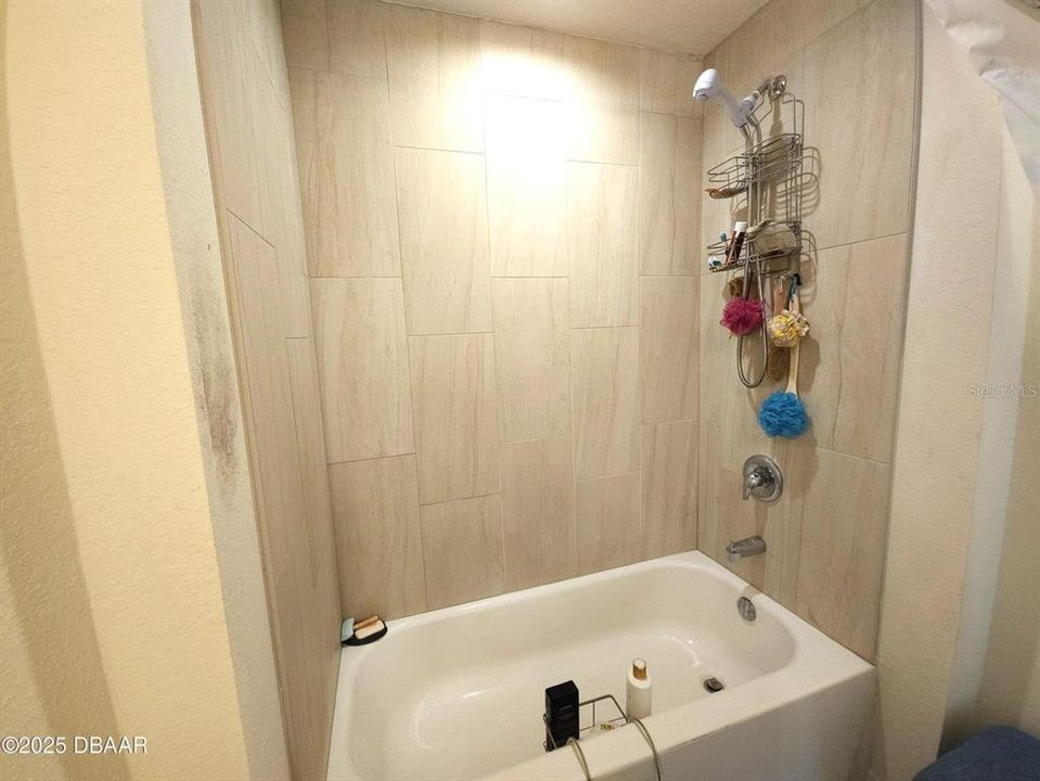 For Sale: $310,000 (2 beds, 2 baths, 1224 Square Feet)