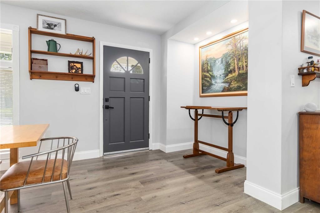 待售: $323,000 (3 贝兹, 2 浴室, 1315 平方英尺)