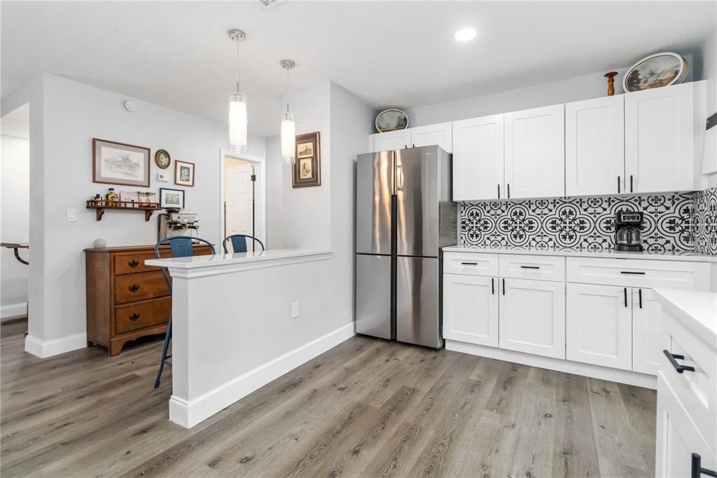 待售: $323,000 (3 贝兹, 2 浴室, 1315 平方英尺)