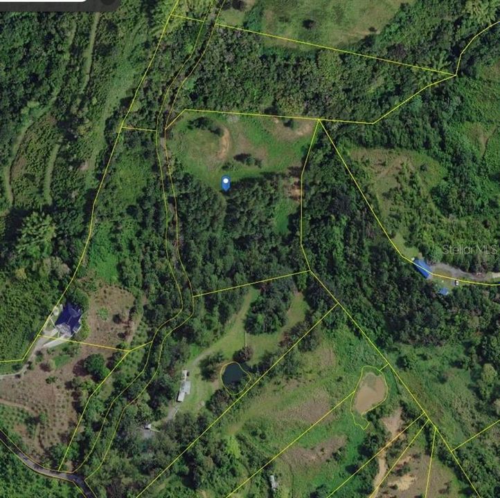 На продажу: $330,000 (4.86 acres)