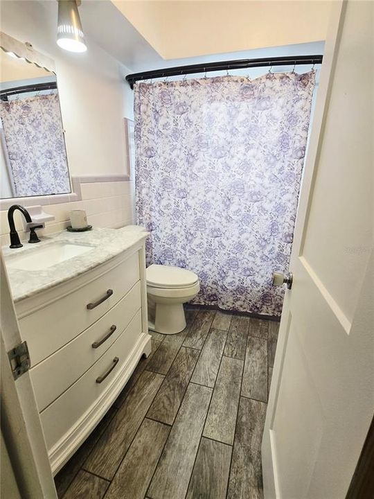 Activo con contrato: $399,999 (3 camas, 2 baños, 1214 Pies cuadrados)