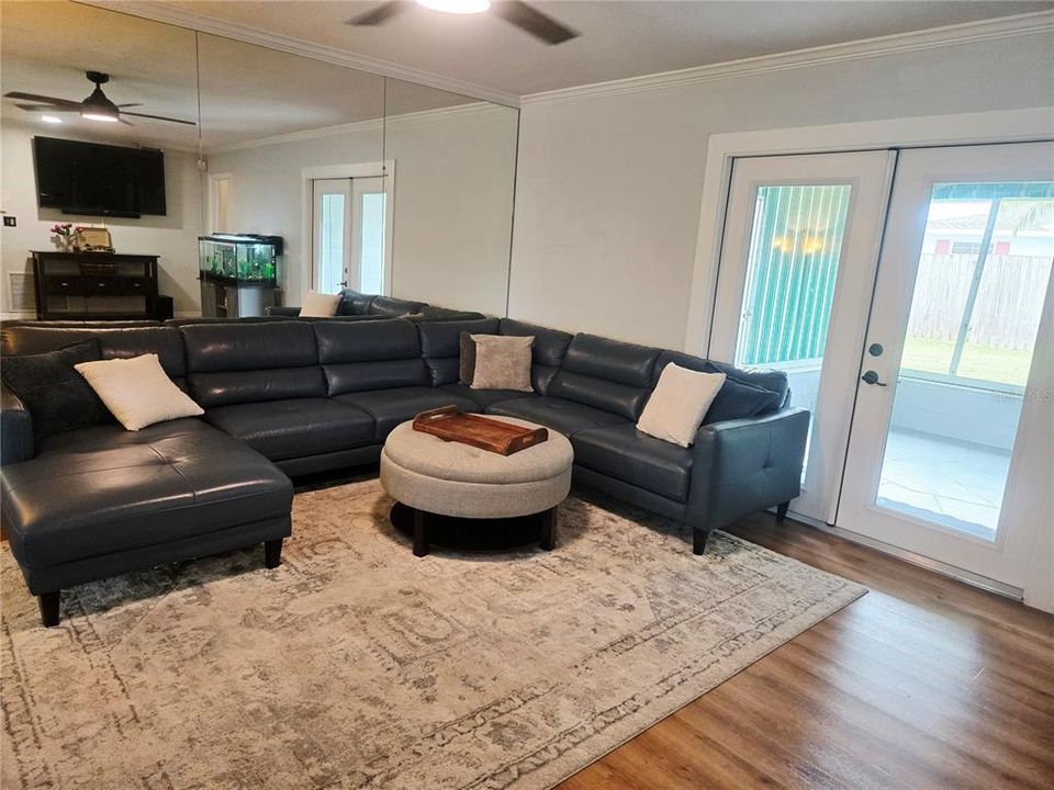 Activo con contrato: $399,999 (3 camas, 2 baños, 1214 Pies cuadrados)