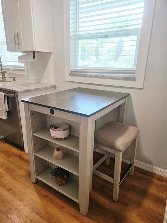 Activo con contrato: $399,999 (3 camas, 2 baños, 1214 Pies cuadrados)