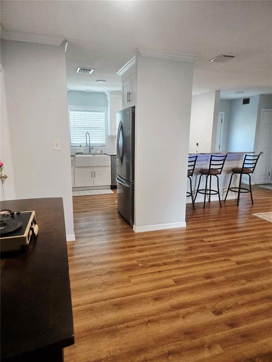 Activo con contrato: $399,999 (3 camas, 2 baños, 1214 Pies cuadrados)