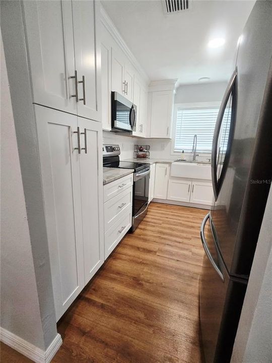 Activo con contrato: $399,999 (3 camas, 2 baños, 1214 Pies cuadrados)