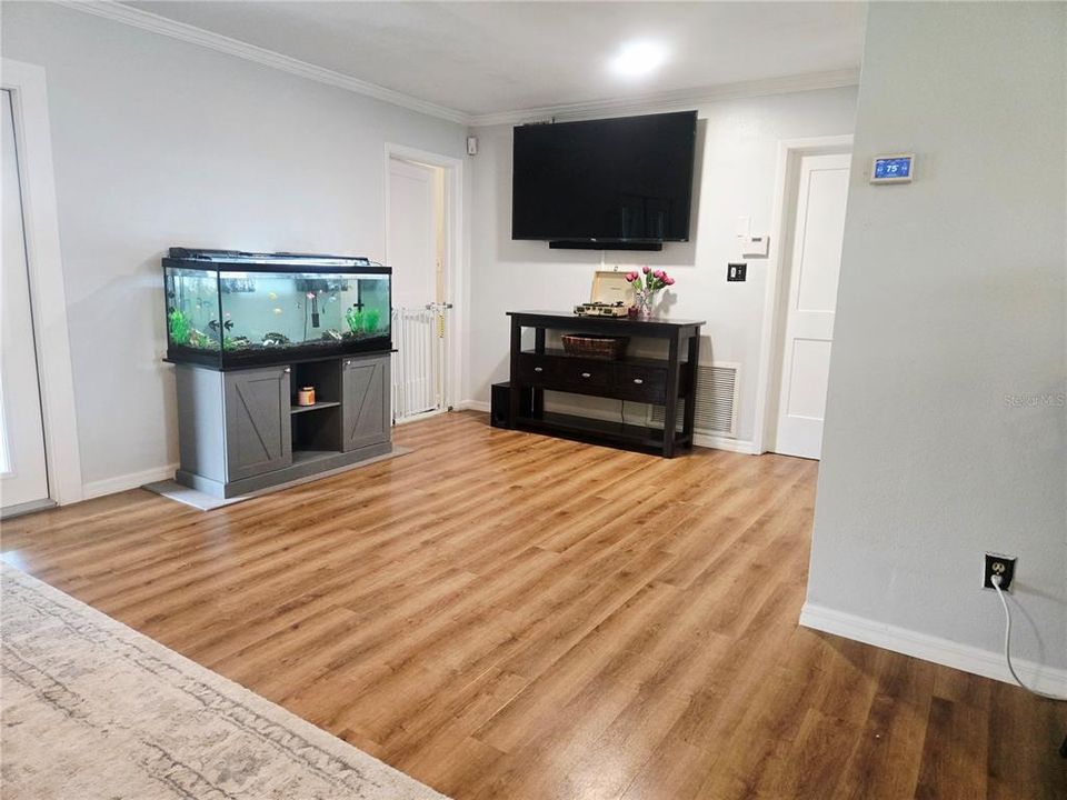 Activo con contrato: $399,999 (3 camas, 2 baños, 1214 Pies cuadrados)