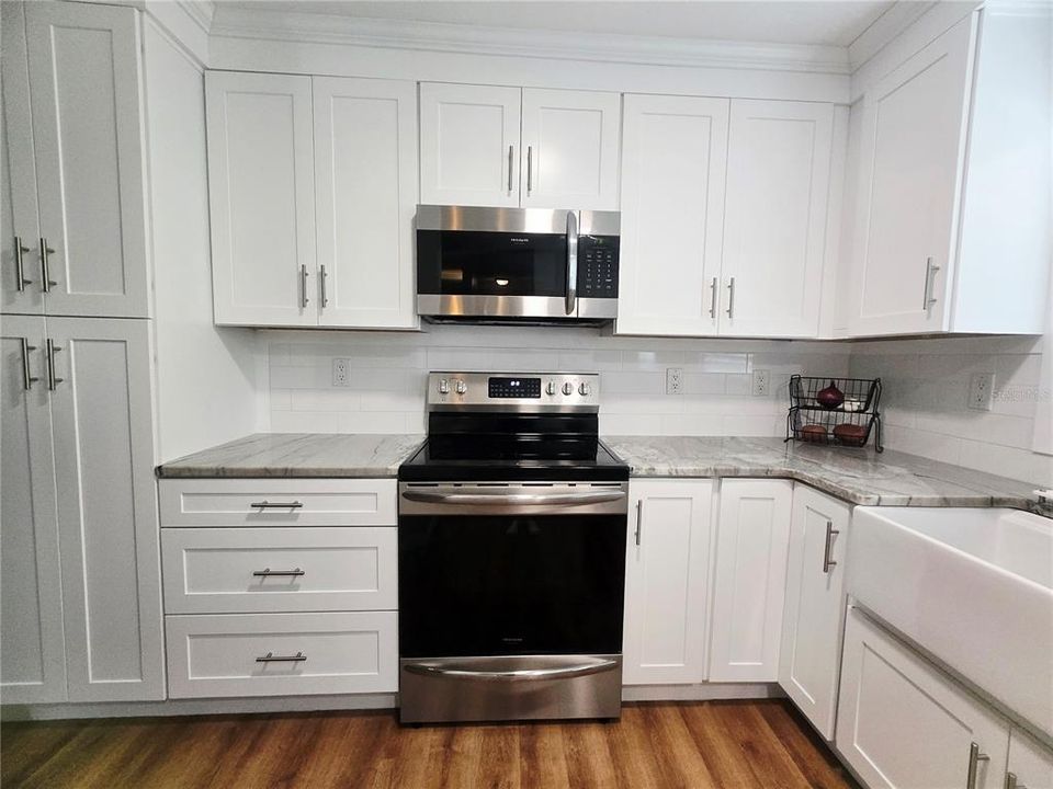 Activo con contrato: $399,999 (3 camas, 2 baños, 1214 Pies cuadrados)