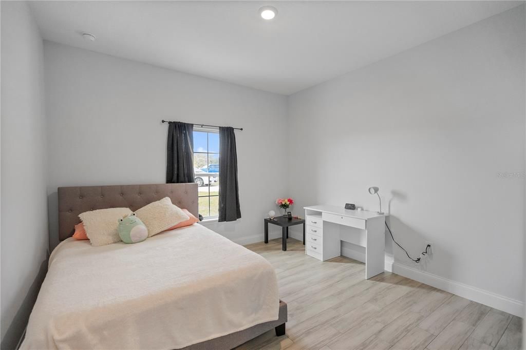 En Venta: $280,000 (3 camas, 2 baños, 1708 Pies cuadrados)