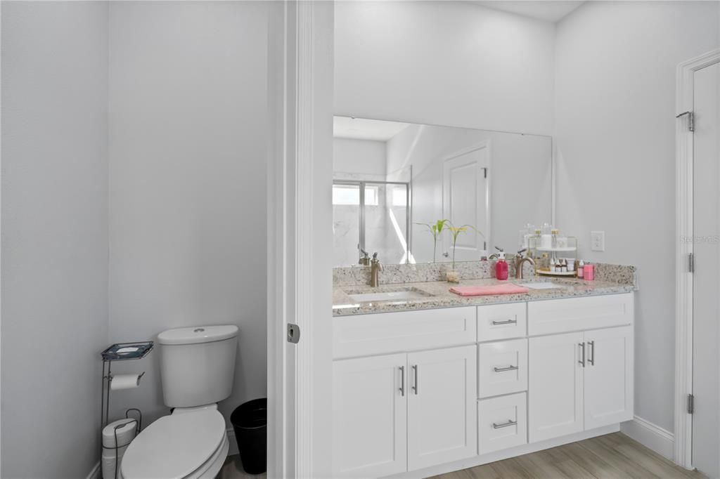 En Venta: $280,000 (3 camas, 2 baños, 1708 Pies cuadrados)