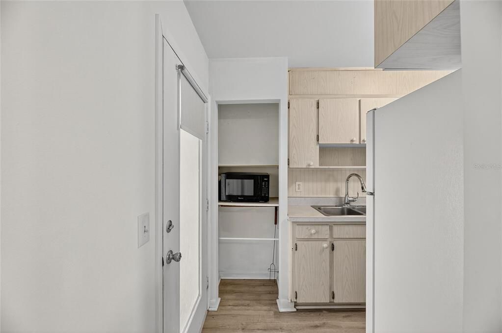 For Sale: $263,000 (2 beds, 2 baths, 1024 Square Feet)